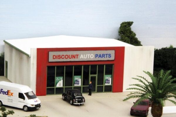 #DA-001 Discount Auto Parts Store in HO scale