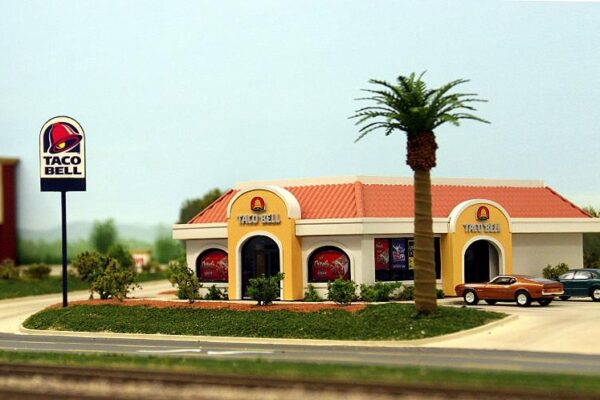 #TB-001 Taco Bell Restaurant in HO scale