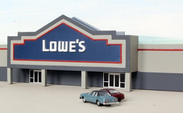 #LO-002 Lowe’s backdrop building